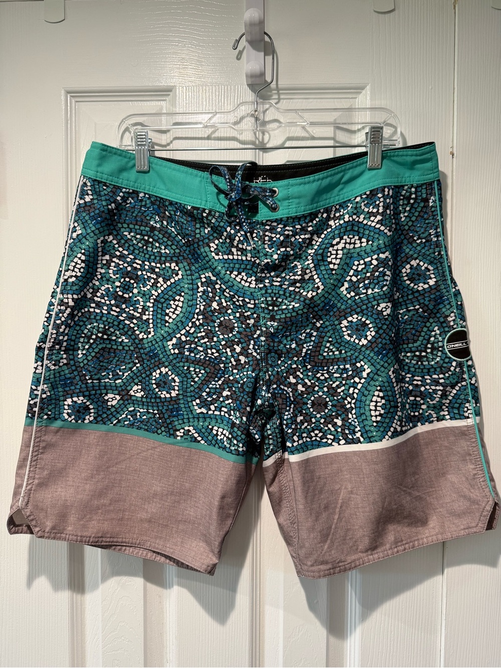 O'Neill Hyperfreak Teal Patterned Swim Board Shorts with Gray Band